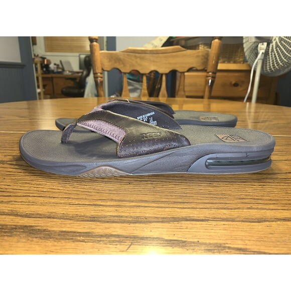 NWT Reef Fanning Leather Bottle Opener Flip Flops Size 8 Brown main image 7
